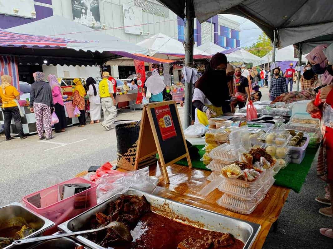 A variety of Malaysian delicacies are sold at Ramadan bazaars