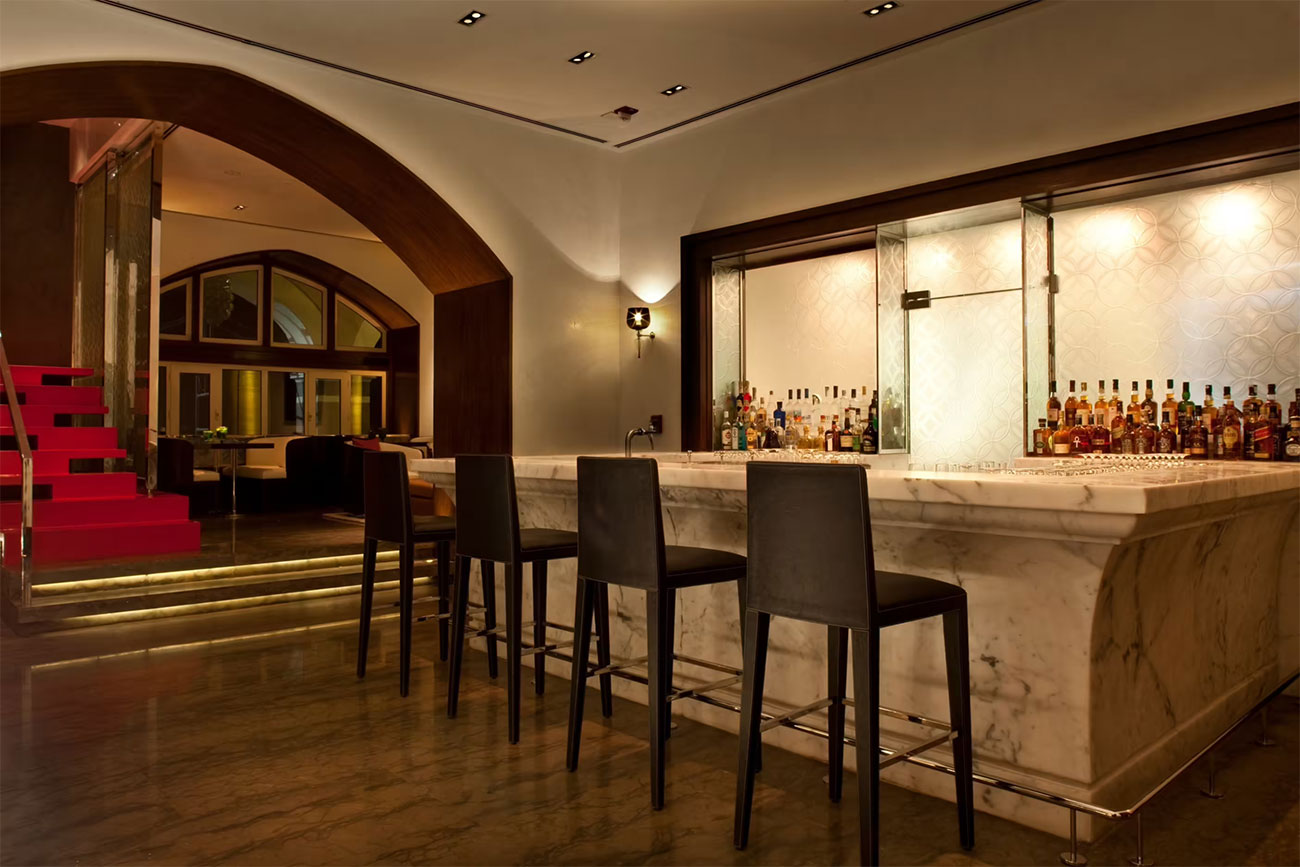 Harbour Bar, at The Taj Mahal Palace Hotel: A Historic Shot